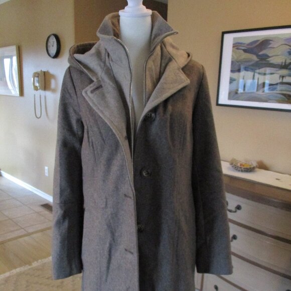 London Fog coat - Picture 1 of 10